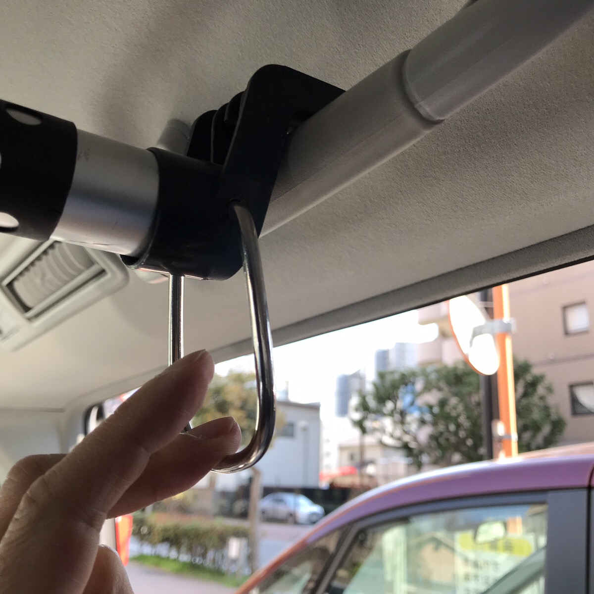 2列目のインテリアバー